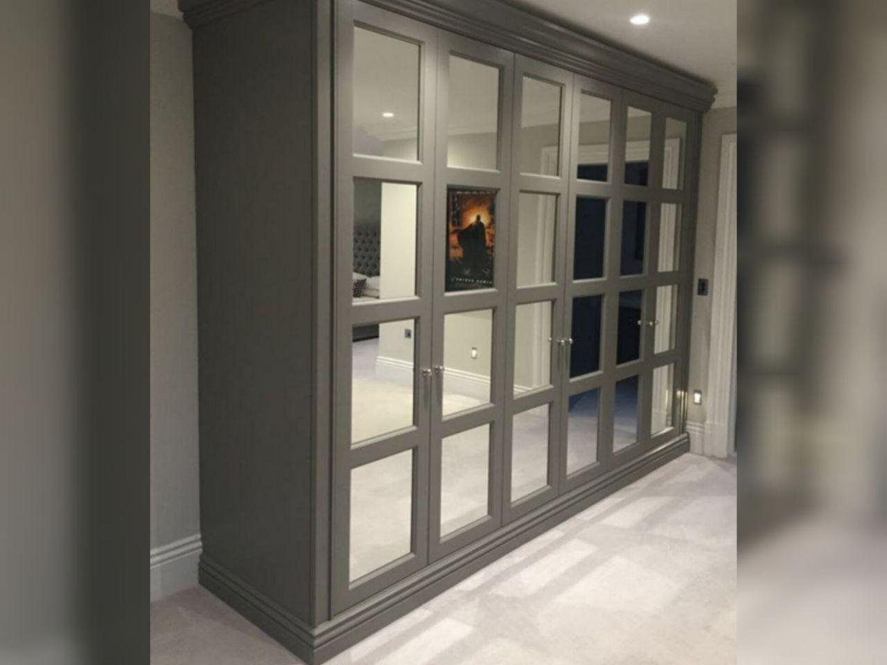 Dəhliz dolabı neoklassik